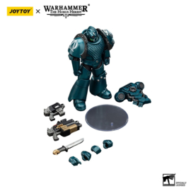 (Pre-order) Warhammer The Horus Heresy Action Figure Alpha Legion Head hunter With Banestrike Combi-Bolter And Power Dagger 20 cm