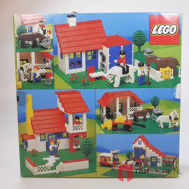 Lego set 6379 Riding Stable Box