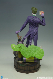 (Pre-order) DC Comics Maquette 1/4 The Joker 61 cm