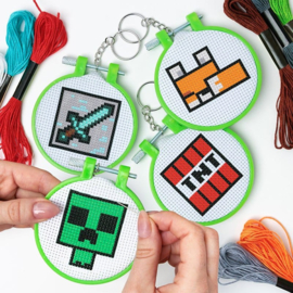 (Pre-order) Minecraft DIY-Keychains