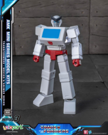 (Pre-order) Transformers Generation One AMK Mini Series Plastic Model Kit Wave 3 Ratchet G1 11 cm        