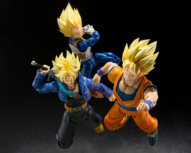 (Pre-order) Dragon Ball Z S.H.Figuarts Action Figure Super Saiyan Vegeta (Dangerous Pride) 14 cm      