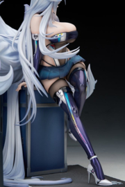 (Pre-order) Azur Lane PVC Figure 1/7 Shinano Moonlit Chrome Ver. 25 cm
