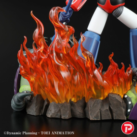 (Pre-order) Grendizer Scene Selection 01 PVC Statue Grendizer a cry of Victory 14 cm    