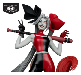 (Pre-order) DC Direct Harley Quinn: Red, White & Black Statue 1/10 Harley Quinn by Alex Garner 21 cm