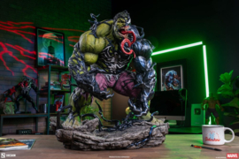 (Pre-order) Marvel Premium Format Statue Venomized Hulk 63 cm  
