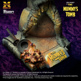 (Pre-order) Universal Monsters Plastic Model Kit 1/8 Lon Chaney, Jr. as Mummy (Repro) 23 cm