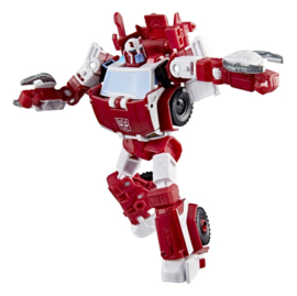 (Pre-order) Transformers Age of the Primes Deluxe Class Action Figure Autobot Ratchet 15 cm