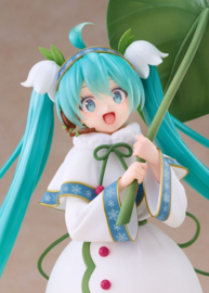 (Pre-order) Hatsune Miku AMP+ PVC Figure Snow Miku All Stars 2015 Ver. 22 cm