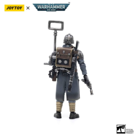 (Pre-order) Warhammer 40k Action Figure 1/18 Death Korps of Krieg Veteran Squad Guardsman Communications Specialist 10 cm