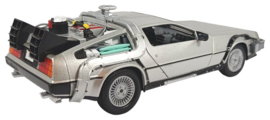 (Pre-order) Back to the Future II Diecast Model 1/24 Â´81 DeLorean LK Coupe Fly Wheel 18 cm