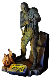 (Pre-order) Universal Monsters Plastic Model Kit 1/8 Lon Chaney, Jr. as Mummy (Repro) 23 cm
