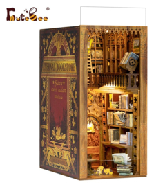 (Pre-order) Book Nook Eternal Bookstore 23 x 11 cm  