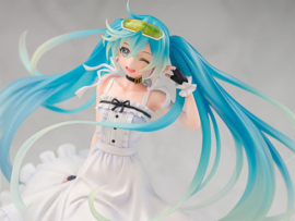 Hatsune Miku GT Project Original PVC Statue 1/7 Vacation Style Ver. 24 cm