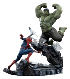 (Pre-order) Marvel Comics Art Scale Statue 1/10 Spider-Man vs Hulk 38 cm
