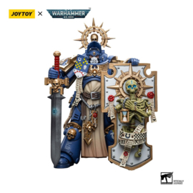 PRE-ORDER Warhammer 40k 1/18 Ultramarines Primaris Captain with Relic Shield and Power Sword