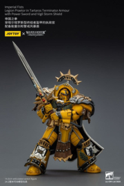 (Pre-order) Warhammer Imperial Fists Action Figure Legion Praetor in Tartaros Terminator Armourwith Power Sword and Vigil Storm Shield 14 cm