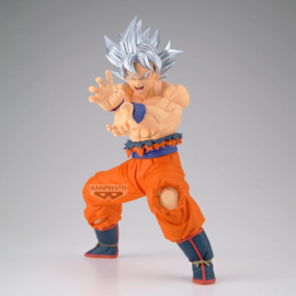 (Pre-order) Dragon Ball Super Grandista PVC Figure Son Goku V 25 cm
