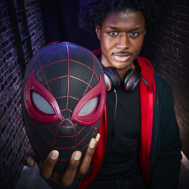 (Pre-order) Spider-Man: Miles Morales Marvel Legends Electronic Expressive Mask