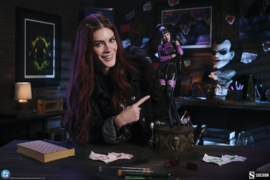 (Pre-order) DC Comics Premium Format Figure Punchline 55 cm