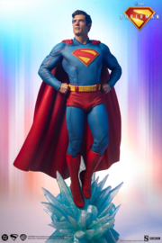 (Pre-order) Superman (2025) Premium Format Statues Superman 61 cm & Krypto 23 cm Bundle (2)
