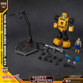 (Pre-order) Transformers: Generation One AMK PRO Series Plastic Model Kit Bumblebee 16 cm