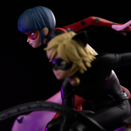 (Pre-order) Miraculous Deluxe Art Scale Statue 1/10 Lady Bug and Cat Noir Signed Edition 23 cm