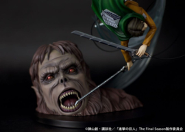 PRE-ORDER Attack on Titan PVC Statue 1/7 Levi vs Beast Titan Ver. 28 cm