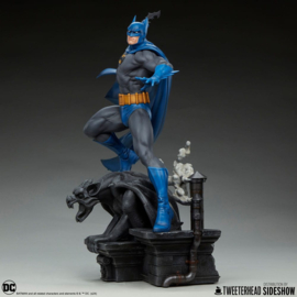 (Pre-order) DC Comics Maquette 1/6 Batman (Retro Edition) 50 cm