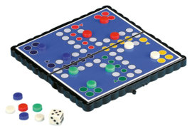 (Pre-order) Magnetic Travel Games Display (24)