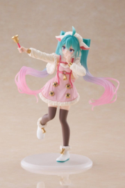 (Pre-order) Hatsune Miku Wonderland PVC Figure Seven Little Goats 18 cm