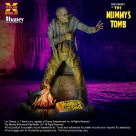 (Pre-order) Universal Monsters Plastic Model Kit 1/8 Lon Chaney, Jr. as Mummy (Repro) 23 cm