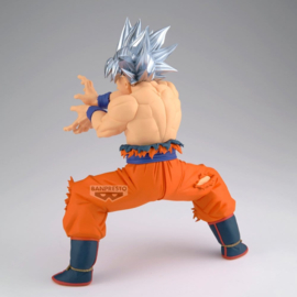 (Pre-order) Dragon Ball Super Grandista PVC Figure Son Goku V 25 cm