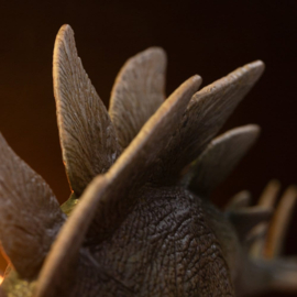 (Pre-order) The Lost World: Jurassic Park Icons Statue Stegosaurus 18 cm