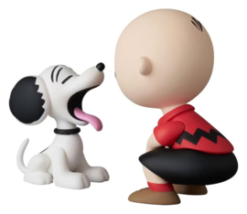 (Pre-order) Peanuts UDF Series 20 Mini Figure Charlie Brown & Yawn Snoopy 7 cm