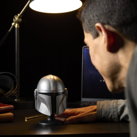 (Pre-order) Star Wars: The Mandalorian & Grogu Black Series Mini Helmet The Mandalorian