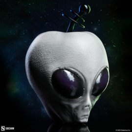 (Pre-order) Sideshow Originals Apple Replica Alien Apple 11 cm 