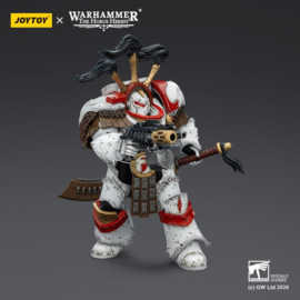 (Pre-order) Warhammer 40,000 Action Figure White Scars Legion Praetor in Cataphractii Terminator Armour with Cyber Hawk Chogorian sword and combi-melta 14 cm