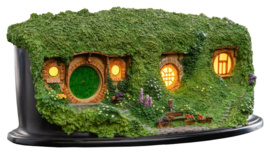 (Pre-order) The Lord of the Rings Environment Hobbit Hole - Bag End - Illuminated Edition 7 cm