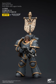 PRE-ORDER Warhammer The Horus Heresy Action Figure 1/18 Space Wolves Grey Slayer Pack Grey Slayer With Legion Vexilla 12 cm