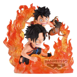 (Pre-order) One Piece World Collectable Figure Log Stories PVC Figure Portgas D. Ace & Monkey D. Luffy (Marineford) 10 cm