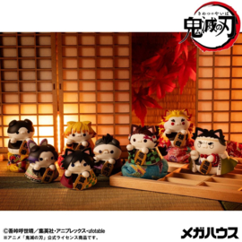 (Pre-order) Demon Slayer: Kimetsu no Yaiba Mega Cat Project Trading Figure Fortune Cats Ver. 01 7 cm Blind Box Assortment (8)