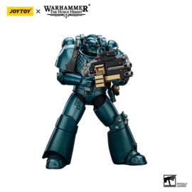 (Pre-order) Warhammer The Horus Heresy Action Figure Alpha Legion Head hunter With Banestrike Combi-Bolter And Power Dagger 20 cm