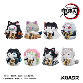 (Pre-order) Demon Slayer: Kimetsu no Yaiba Mega Cat Project Minifigures 6 cm Demon Slayer Fortune Cats ver. 02 Blind Box Display (8) (Repeat)