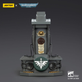 (Pre-order) Warhammer 40,000: Dark Angels MkX Helmet & Display Stand 44 cm