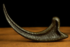 (Pre-order) Jurassic Park Replica 1/1 Raptor Claw
