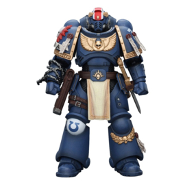 (Pre-order) Warhammer 40,000 Action Figure Ultramarines Titus with Laurels of Victory 13 cm