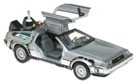 (Pre-order) Back to the Future II Diecast Model 1/24 Â´81 DeLorean LK Coupe 18 cm