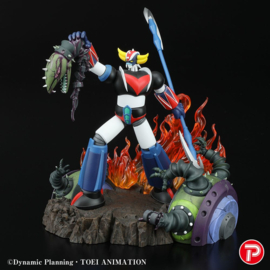 (Pre-order) Grendizer Scene Selection 01 PVC Statue Grendizer a cry of Victory 14 cm    