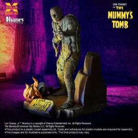 (Pre-order) Universal Monsters Plastic Model Kit 1/8 Lon Chaney, Jr. as Mummy (Repro) 23 cm